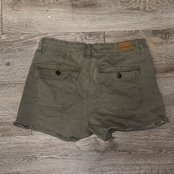 Judy blue size large army green shorts stretchy - Picture 7 of 7